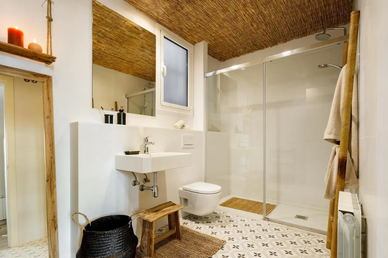 Hidalgo - Two Bedroom Apartment In Eixample Barcelona